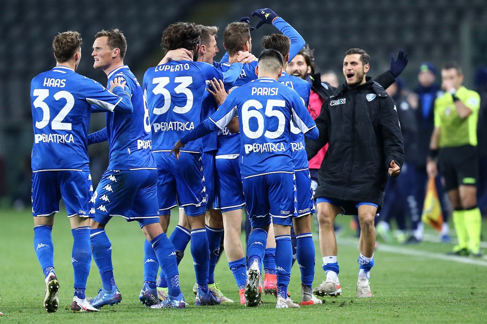 马丁内斯的 马丁内斯的